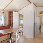Rural Coral *